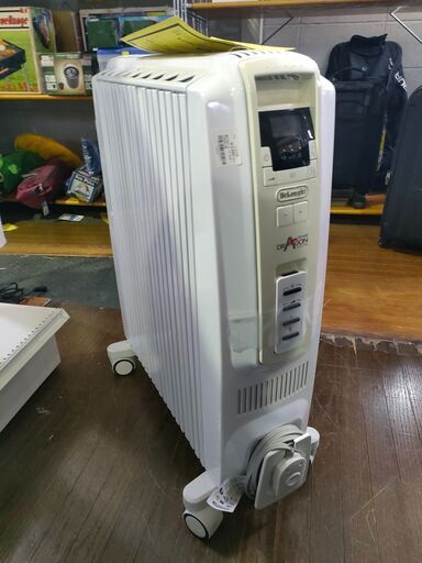 オイルヒーター　デロンギ　TDD0915W　リモコン付き　家電　冬物　ジャングルジャングル