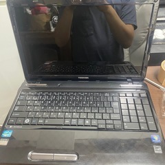 パソコン　型番は写真に！の画像