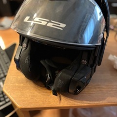 バイクのヘルメット。フルフェイス、カスタムメット