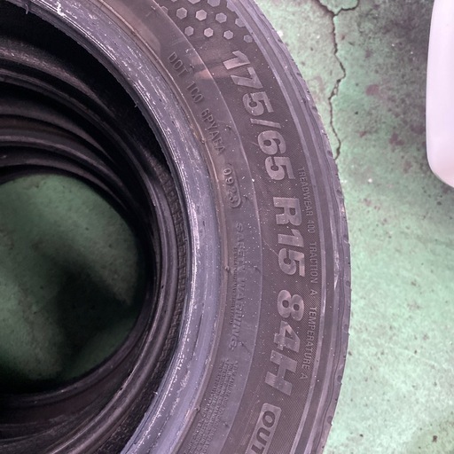 中古タイヤ 175/65R15 4本セット