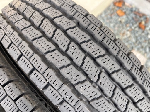 145R12 145/80R12 80/78ヨコハマ　スタッドレス アトレー N-VAN バモス軽トラ 軽バス等