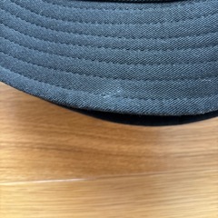 子供用黒帽子の画像