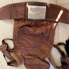 【取引決定】エルゴベビー　抱っこ紐　ブラウンの画像