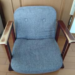 コンパクト座椅子