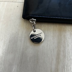 ◆GIVENCHY ジバンシィ◆デカロゴ ポーチ 小物入れ エナメル ブラックの画像