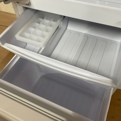 110704 シャープ2ドア冷蔵庫2015年製の画像