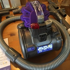 未使用品!! dyson DC26 アタッチメント付 【F00841】の画像