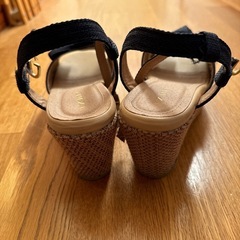 Mサイズ　厚底 サンダルの画像