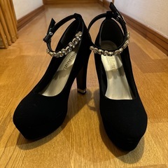 38サイズ　結婚式　オシャレなヒールパンプス