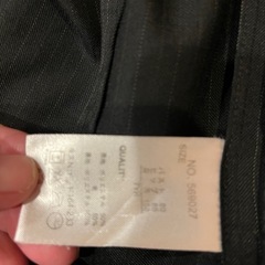 スーツ女性7号の画像