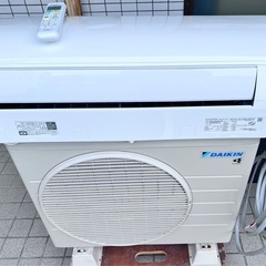 中古　2022年製、DAIKINエアコン、6畳、取り付け工事込み...