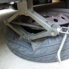 タイヤのパンク修理　組み替えなど - 荒尾市