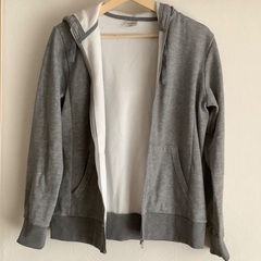【美品Used！】レディース　IGNIO イグニオ 裏シャギー スウェット フルジッパー パーカー Lサイズ 長袖 フード付き グレー 内側起毛 の画像
