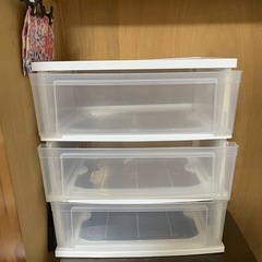 衣装ケースの画像