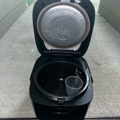 Panasonic  炊飯器 5.5合炊き 2020年製の画像