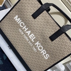 MICHEAL KORSの画像