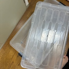 クリア衣装ケースの画像