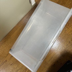 クリア衣装ケースの画像