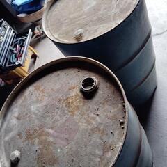 ドラム缶　1本2000円　配送の画像