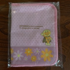新品未使用　アンパンマン母子手帳入れ