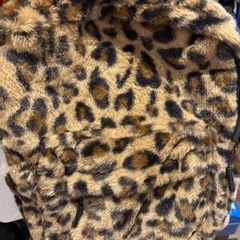【売れました】SHEIN 美品 未使用新品 ひょう柄リュック