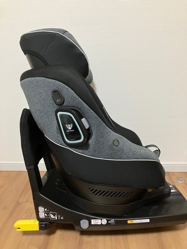 Aprica　チャルドシート