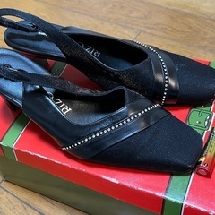 女性用のハイヒール（黒／サイズ23cm)の画像