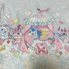 ECONECO✨キラキラうさぎ猫柄✨フリフリ袖Tシャツ✨の画像