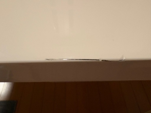 白いテーブル　引出し有り