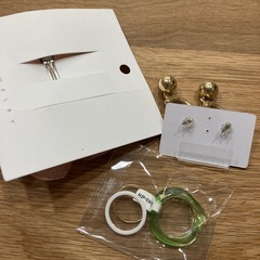 【お譲り先決定】③アクセ３点セット、未使用（ピアス 、コサージュ、リング）の画像