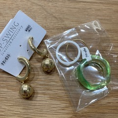 【お譲り先決定】③アクセ３点セット、未使用（ピアス 、コサージュ、リング）の画像