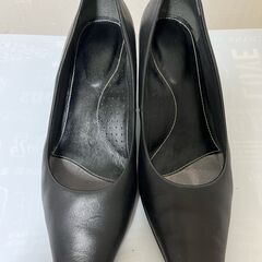NUOVO　靴　パンプス　23.5cm〜24cm