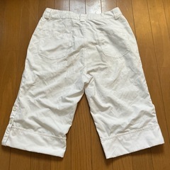 メンズハーフパンツ白の画像