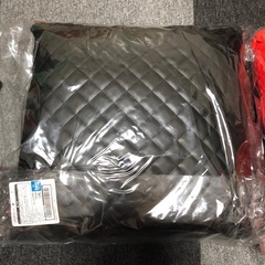 新品未開封　ハローキティ  キルトクッション　2個セットの画像