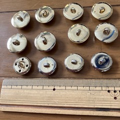 金ボタン12この画像