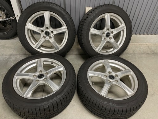 アコード　スタッドレスタイヤ　　　　　　225／50／Ｒ17