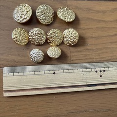 金２種類ボタン9個