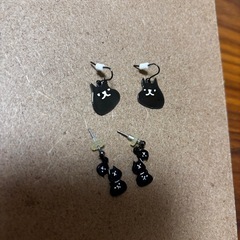 ネコちゃんピアスの画像