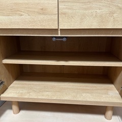 木製キャビネット棚の画像
