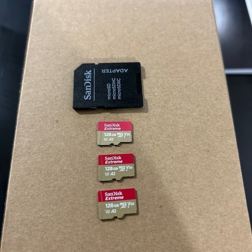 microSD カードセット① 【SanDisk】