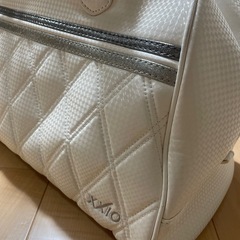 ゼクシオ　ゴルフバッグの画像