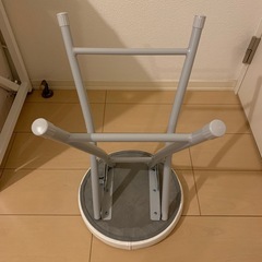 折りたたみスツール ニトリ ほぼ未使用の画像