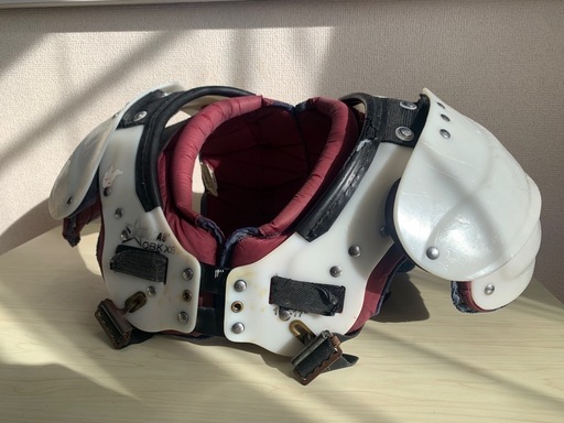 DOUGLAS ダグラス QBK XSサイズ 早稲田カラー　エンジ　マルーン　ショルダーパッド アメリカンフットボール アメフト 防具