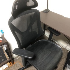 10/10（日）まで【ニトリ:説明書付】オフィスチェアとデスクの画像