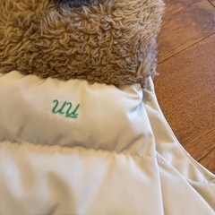 (120)uu UNIQLOボアフリースダウンベストの画像