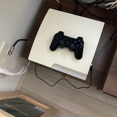 ps3本体3000番とソフトです！