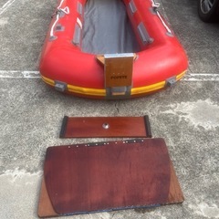 アキレスゴムボートの画像