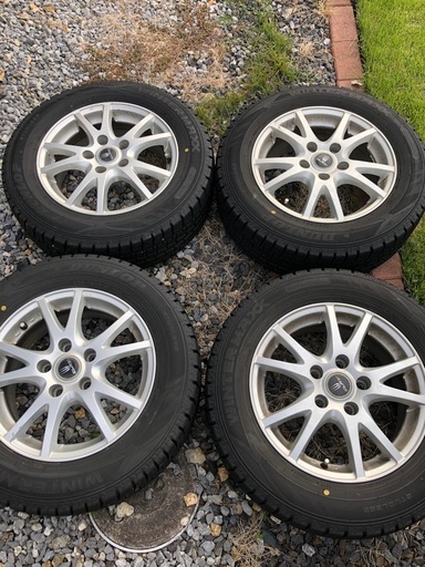 195/65R15【ダンロップ2021年製造】スタッドレスタイヤ