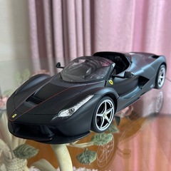 ラジコンカー　フェラーリ　ドリフト 数回使用のみの画像