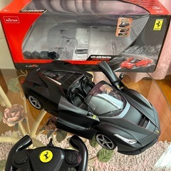 ラジコンカー　フェラーリ　ドリフト 数回使用のみ